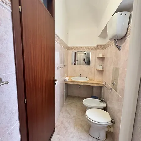 Rocco's House Гостевой дом